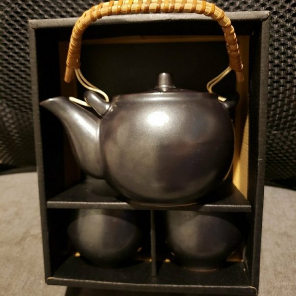 Tea set - Picture 1 of 6